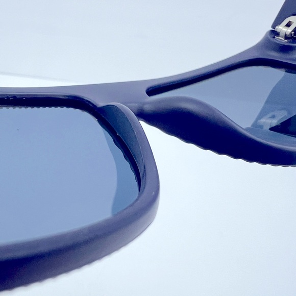 BEN SHERMAN, UNISEX POLARIZED NAVY FRAME WITH BLUE LENSES, 100% UV PROTECTION - Picture 9 of 16